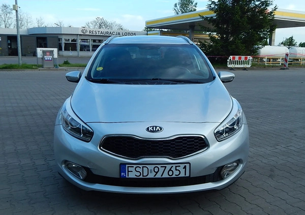 Kia Ceed cena 27000 przebieg: 191816, rok produkcji 2012 z Drezdenko małe 781